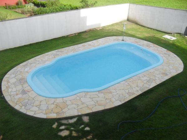 BORDA DE PISCINA